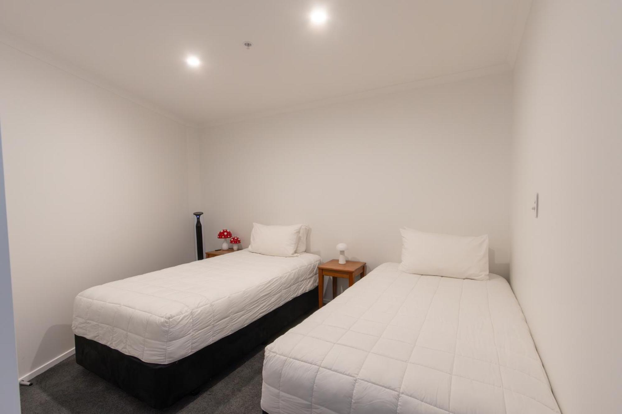 Belle Mer Beachfront Apartments - Self Serviced Mount Maunganui Room photo